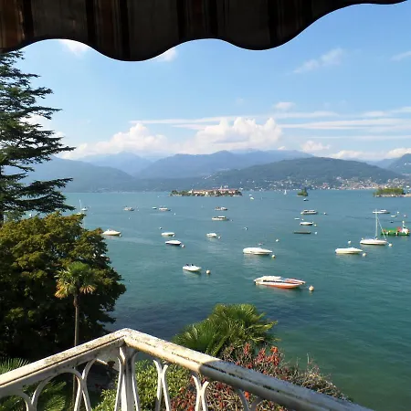 The Bay * Stresa
